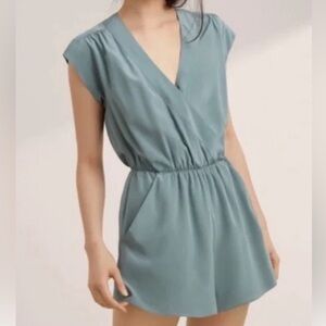 Aritzia Babaton Silk Romper Teal size Small